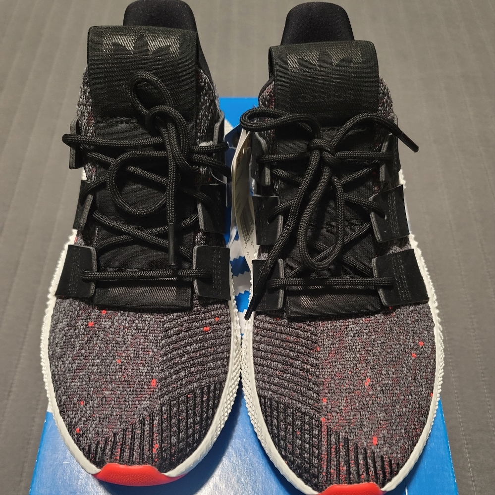 Addidas Prophere Women size 8 Black